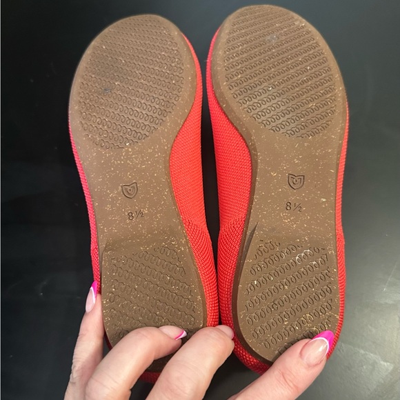 RARE ROTHYS Glamour Red Bow Ballet Flats In Box Womens Size 8-8.5 Rothy’s Shoes - Picture 10 of 16